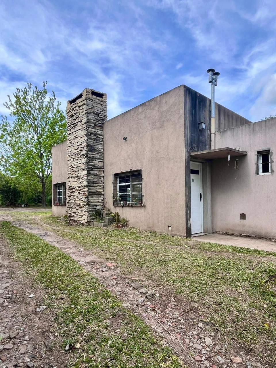 Imagen de la propiedad CASA EN VENTA CON TERRENO CALLE CHURRARIN 3200